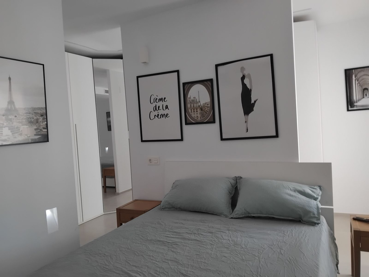 2 Bed Apartment for sale in Puerto Banús Costa Del Sol, Málaga, Spain