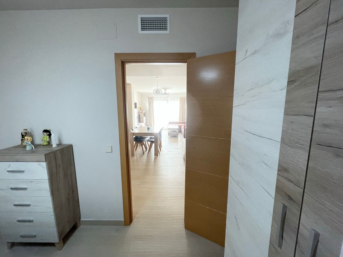 Se vende Apartamento Planta Media de 3 dormitorios en Costa Del Sol, Málaga, España