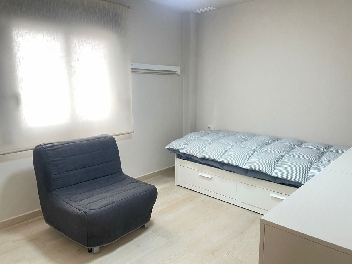 Se vende Apartamento Planta Media de 3 dormitorios en Costa Del Sol, Málaga, España