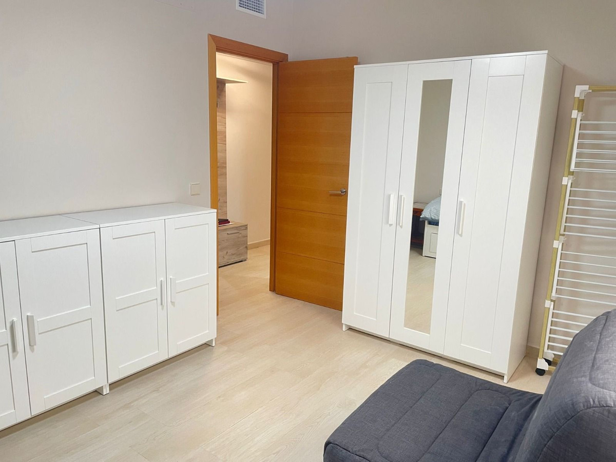 Se vende Apartamento Planta Media de 3 dormitorios en Costa Del Sol, Málaga, España