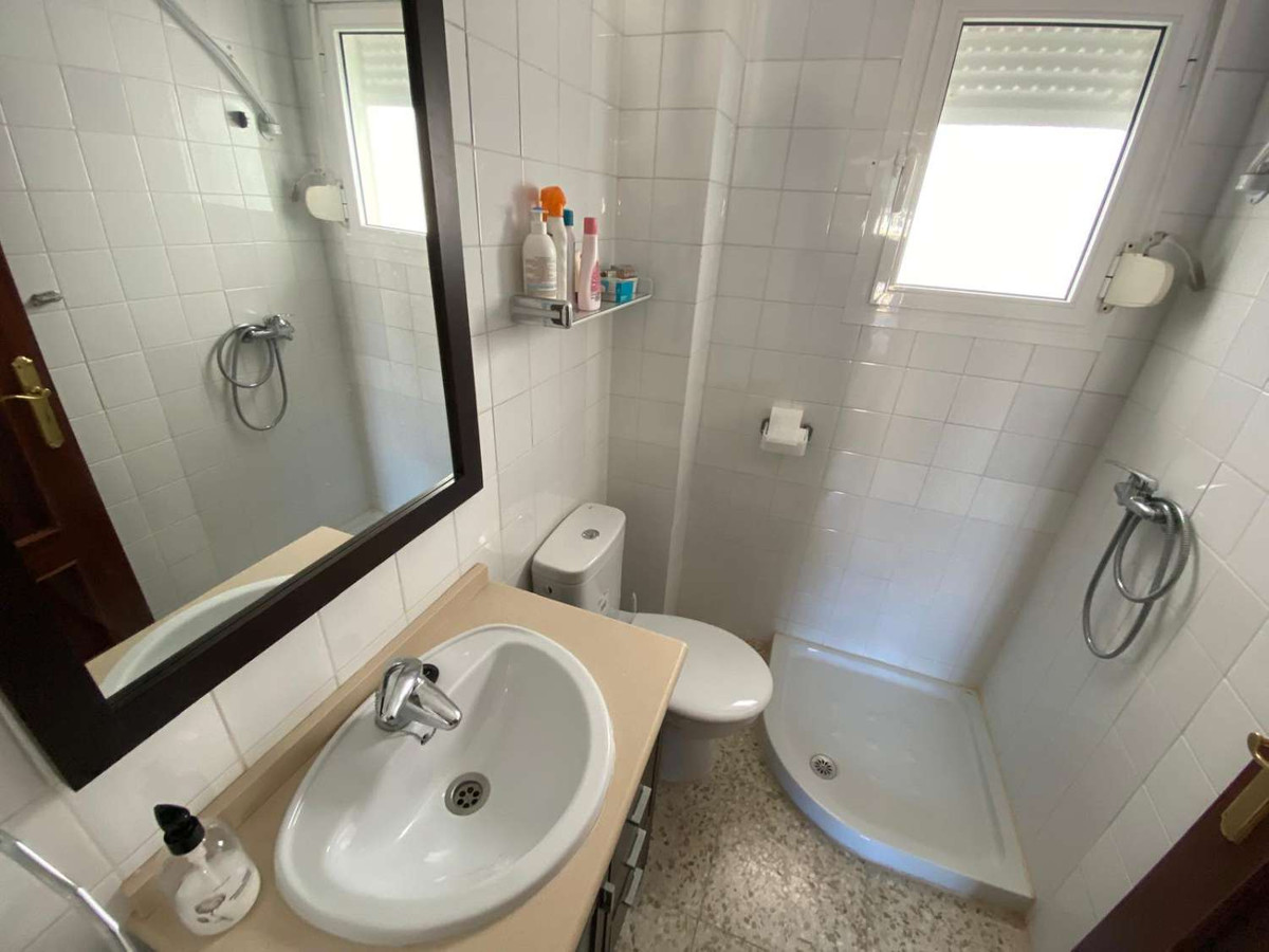4 Bed Apartment for sale in Fuengirola Costa Del Sol, Málaga, Spain