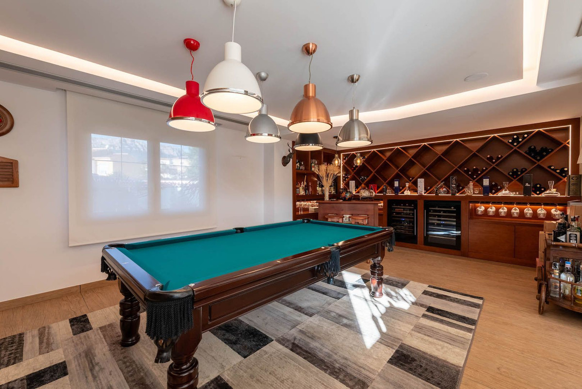 4 Bed Townhouse for sale in Calpe Costa Blanca, Alicante, Spain