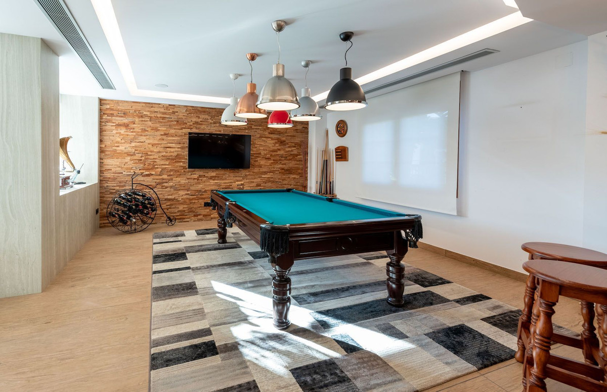 4 Bed Townhouse for sale in Calpe Costa Blanca, Alicante, Spain