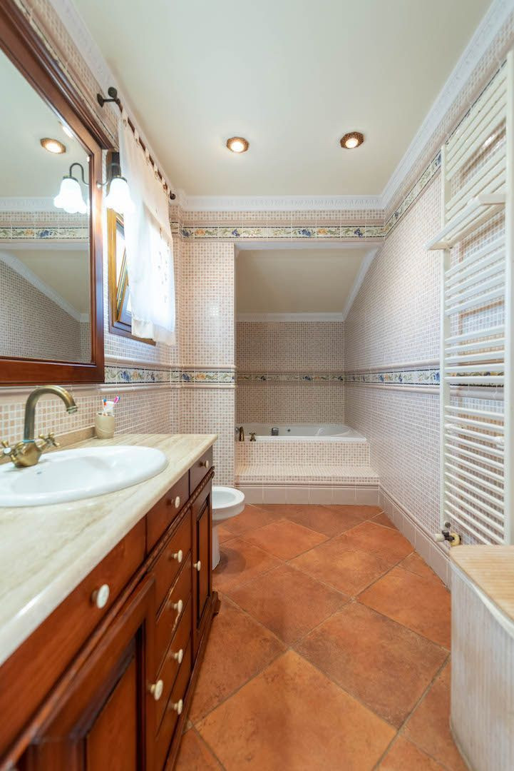 4 Bed Townhouse for sale in Calpe Costa Blanca, Alicante, Spain