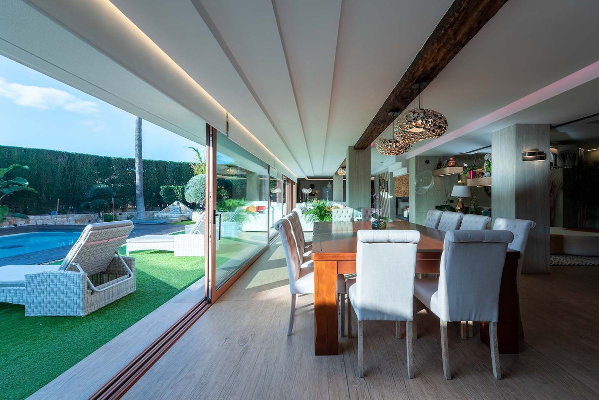 4 Bed Townhouse for sale in Calpe Costa Blanca, Alicante, Spain
