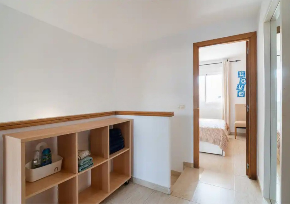 4 Bed Apartment for sale in El Arenal Costa Blanca, Alicante, Spain