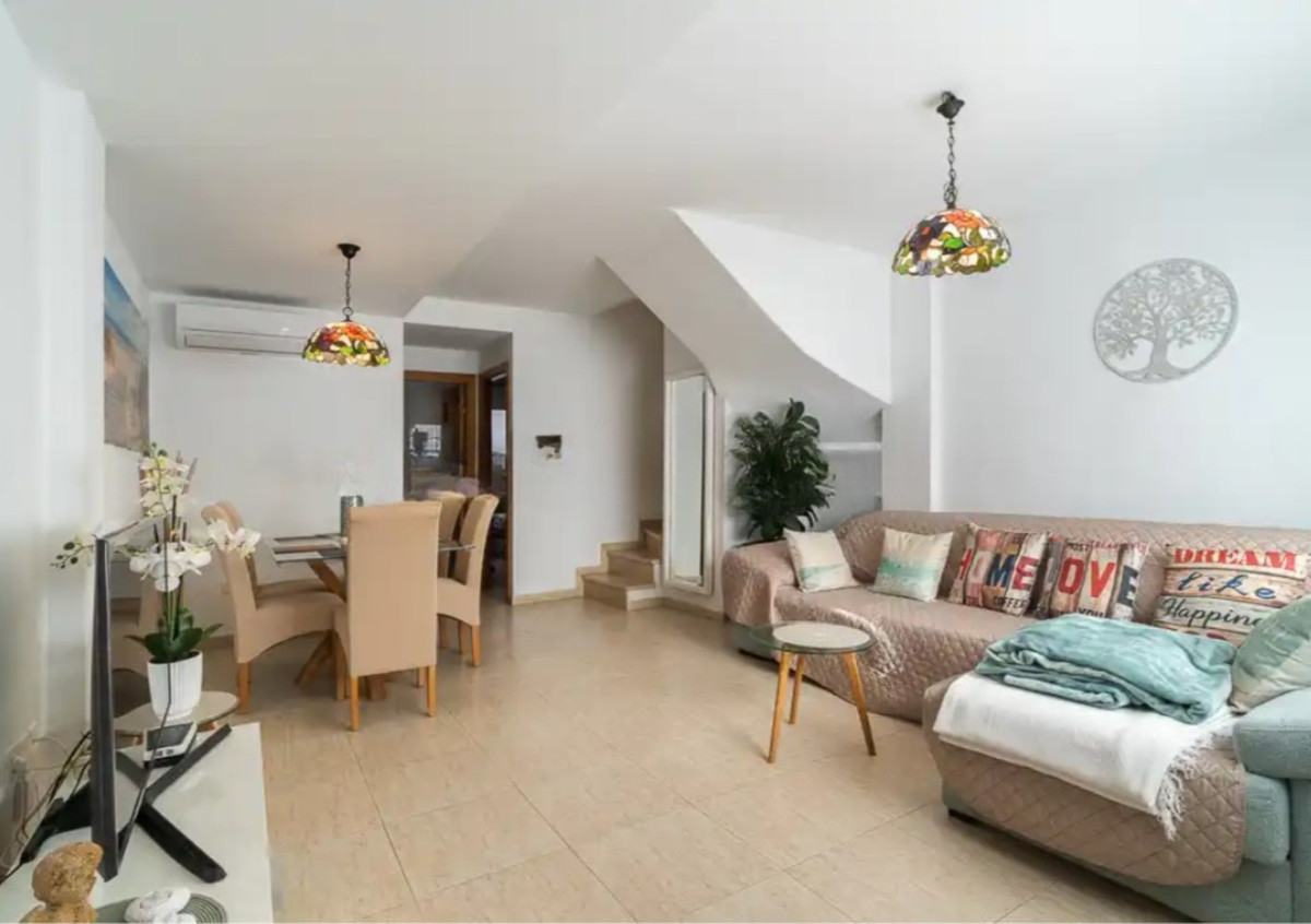 4 Bed Apartment for sale in El Arenal Costa Blanca, Alicante, Spain