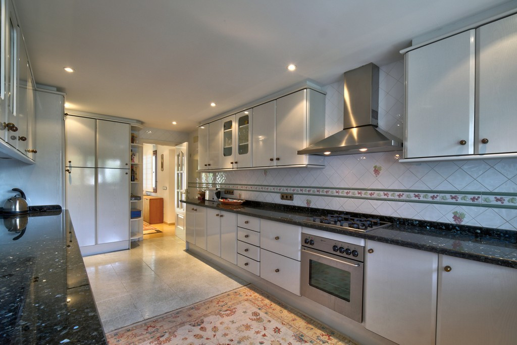 5 Bed Townhouse for sale in Costalita Costa Del Sol, Málaga, Spain