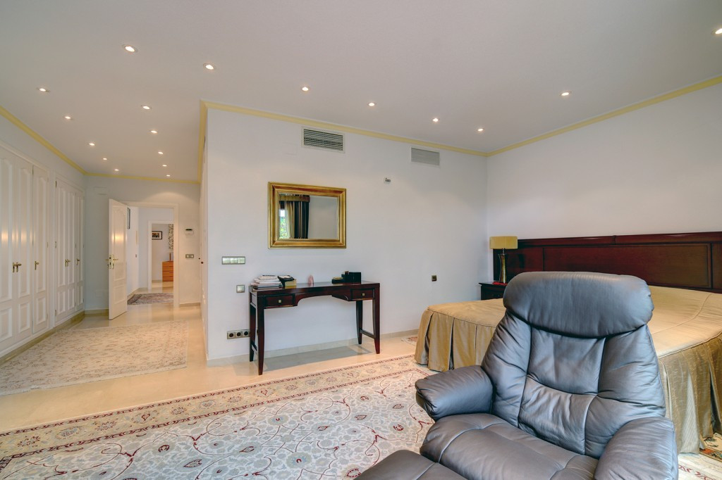 5 Bed Townhouse for sale in Costalita Costa Del Sol, Málaga, Spain
