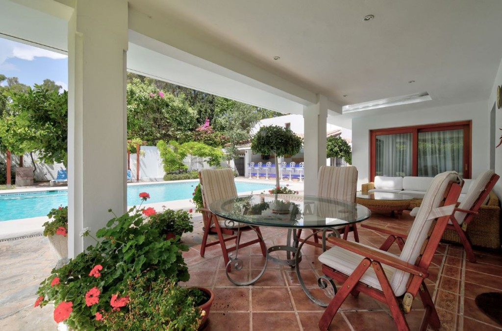 5 Bed Townhouse for sale in Costalita Costa Del Sol, Málaga, Spain