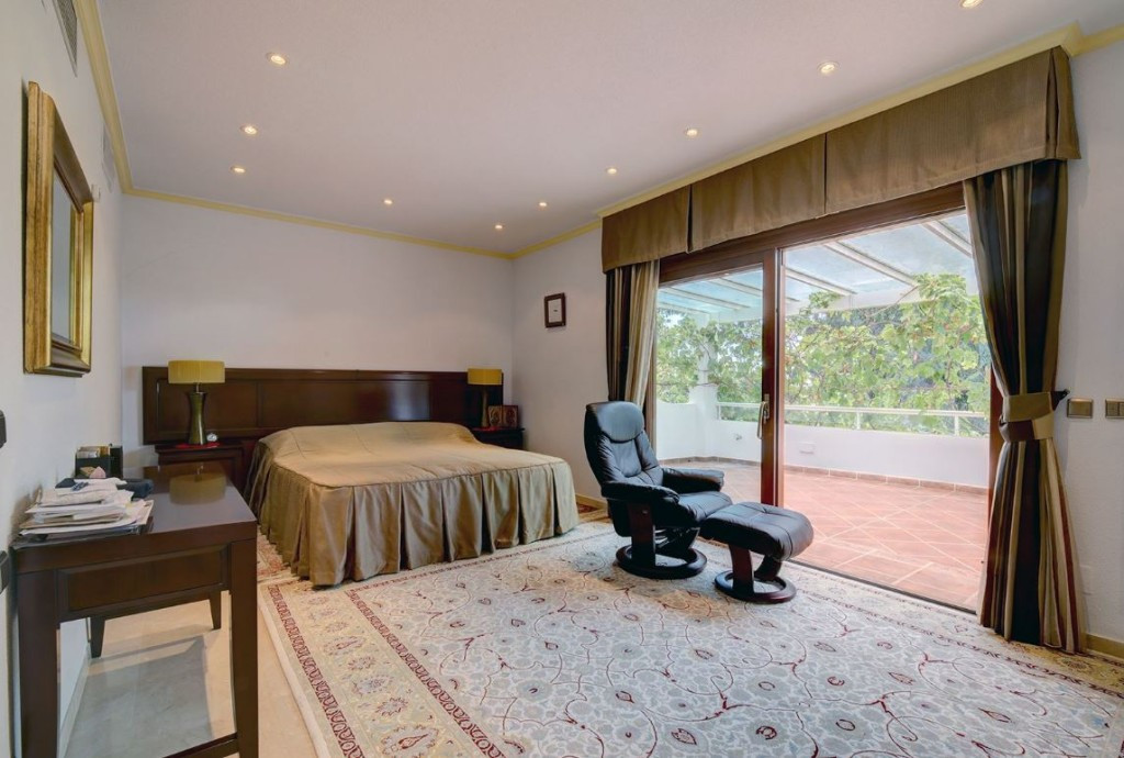 5 Bed Townhouse for sale in Costalita Costa Del Sol, Málaga, Spain