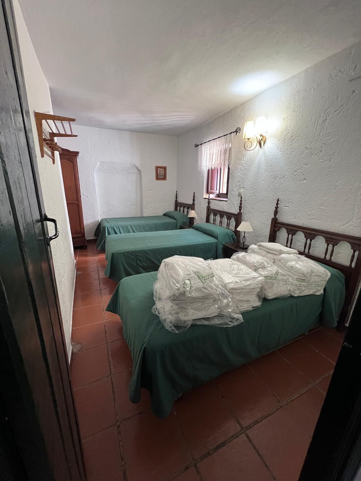 6 Bed Townhouse for sale in Ronda Costa Del Sol, Málaga, Spain