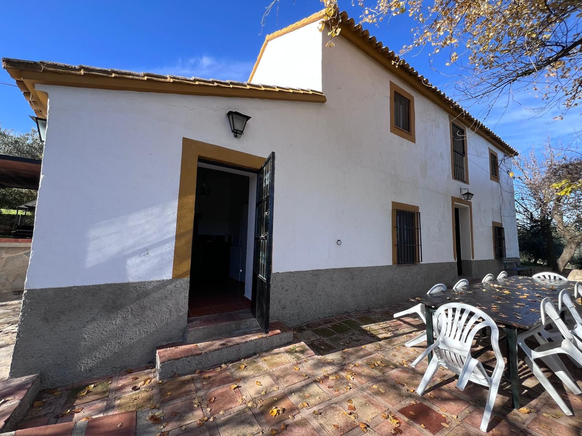6 Bed Townhouse for sale in Ronda Costa Del Sol, Málaga, Spain