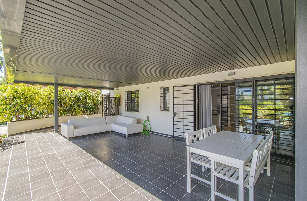 Se vende Apartamento Planta Baja de 2 dormitorios en Costa Del Sol, Málaga, España