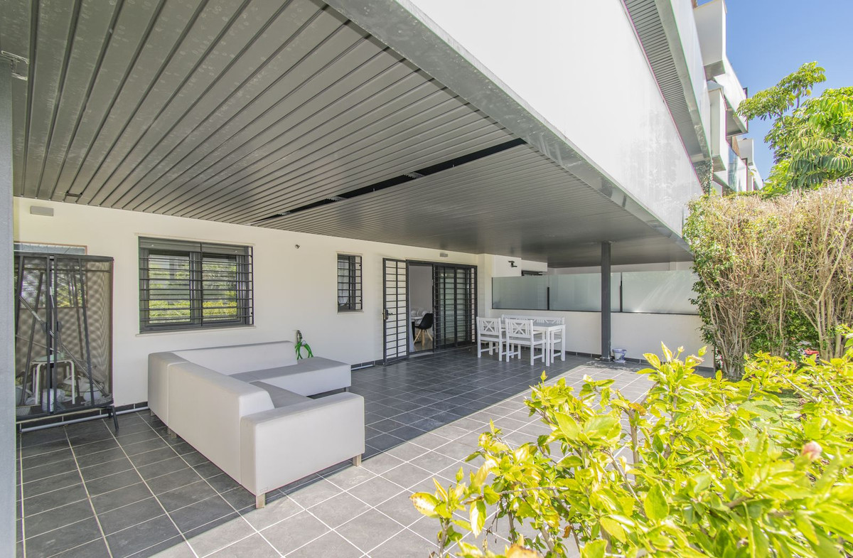 Se vende Apartamento Planta Baja de 2 dormitorios en Costa Del Sol, Málaga, España