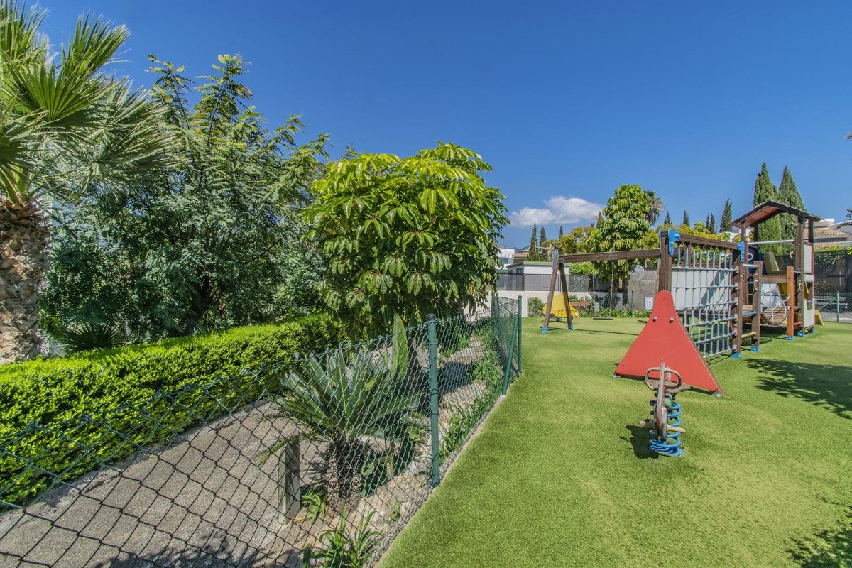 Se vende Apartamento Planta Baja de 2 dormitorios en Costa Del Sol, Málaga, España
