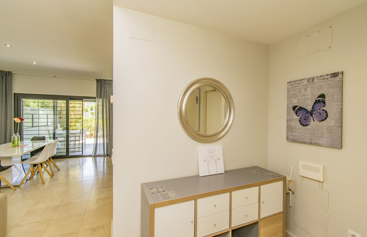 Se vende Apartamento Planta Baja de 2 dormitorios en Costa Del Sol, Málaga, España