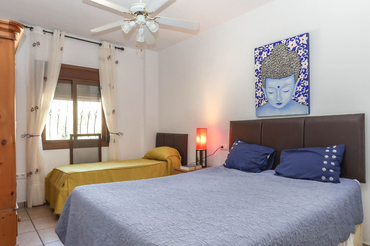 4 Bed Townhouse for sale in Alozaina Costa Del Sol, Málaga, Spain