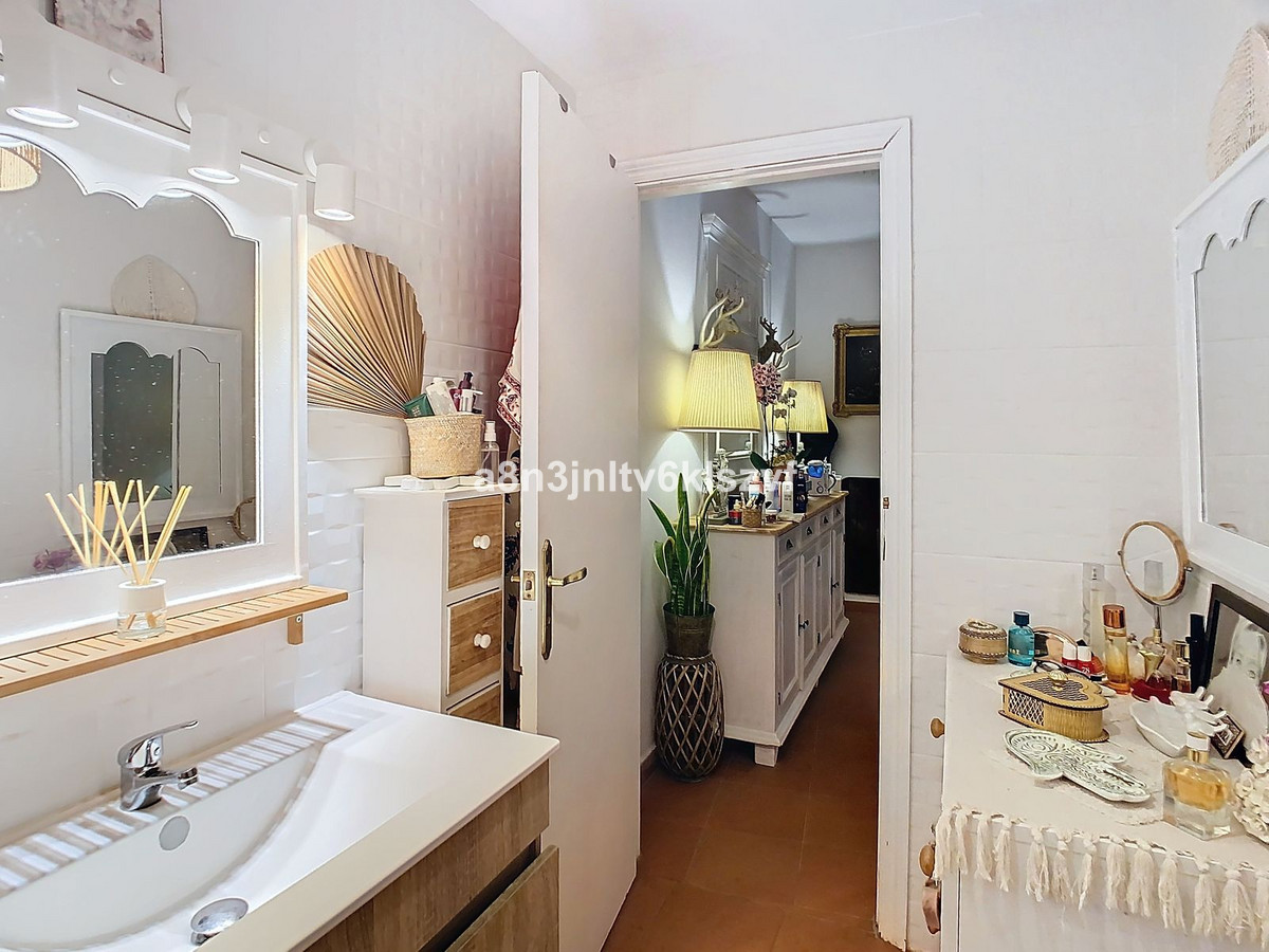 Se vende Adosada de 3 dormitorios en Costa Del Sol East, Málaga, España