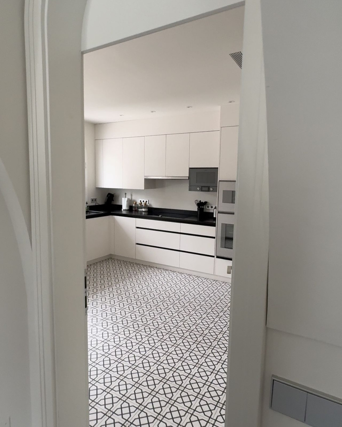 5 Bed Townhouse for sale in Marbella Costa Del Sol, Málaga, Spain