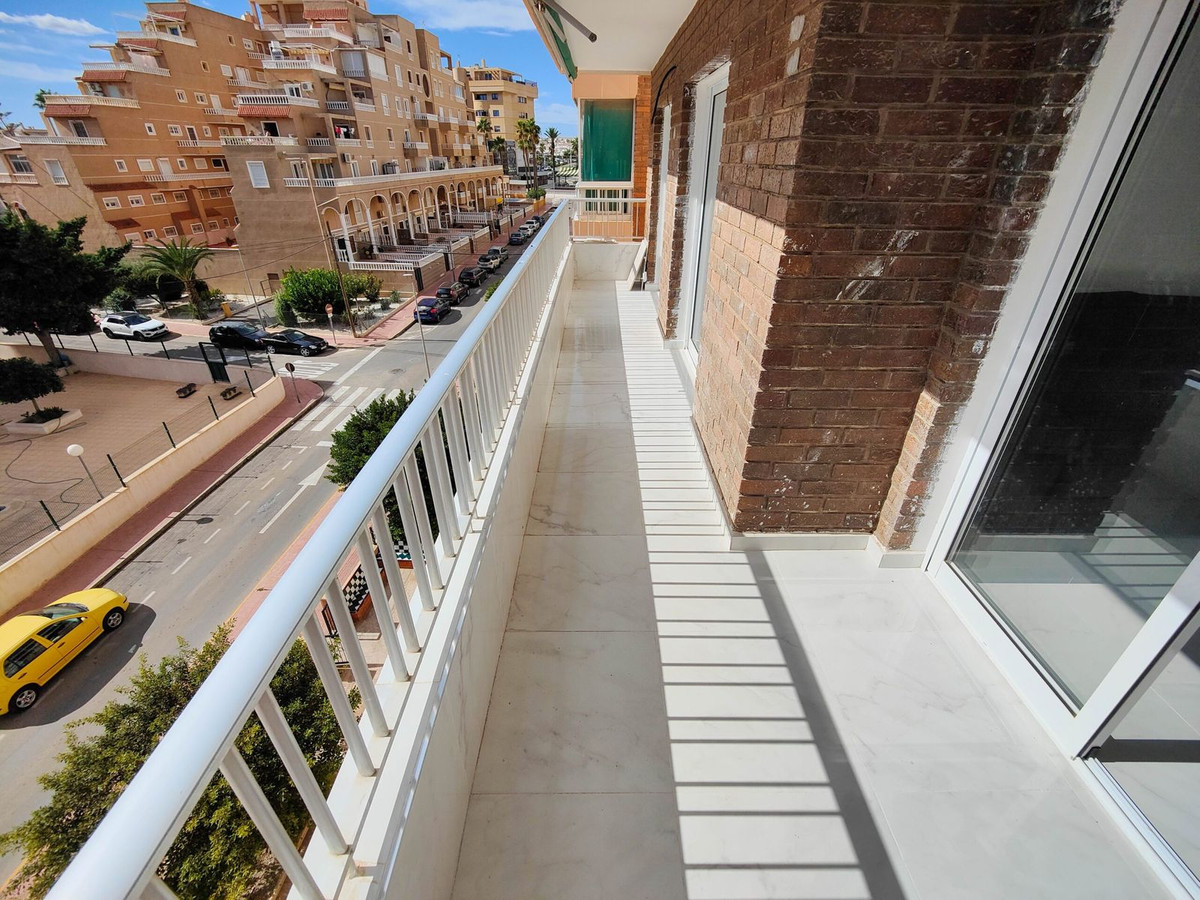 2 Bed Apartment for sale in Punta Prima Costa Blanca, Alicante, Spain