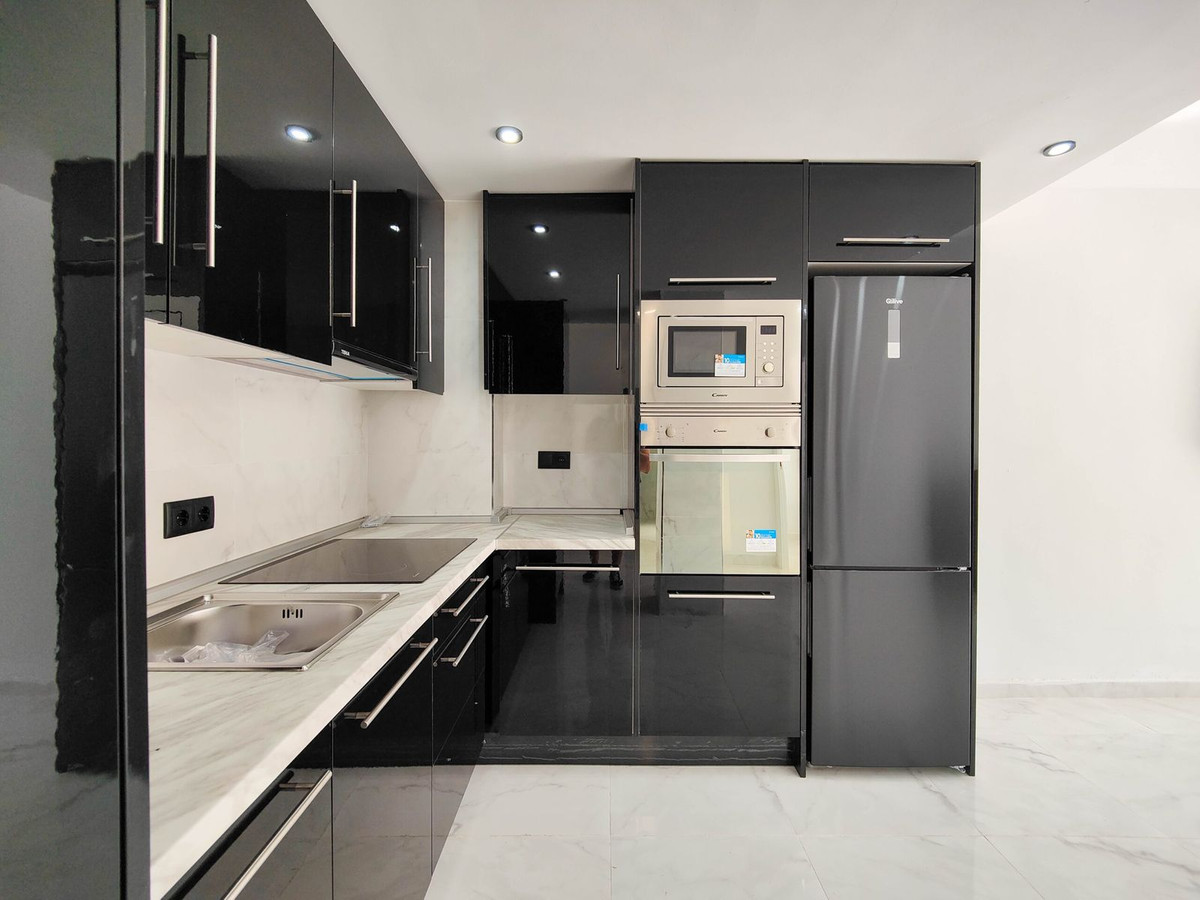 2 Bed Apartment for sale in Punta Prima Costa Blanca, Alicante, Spain