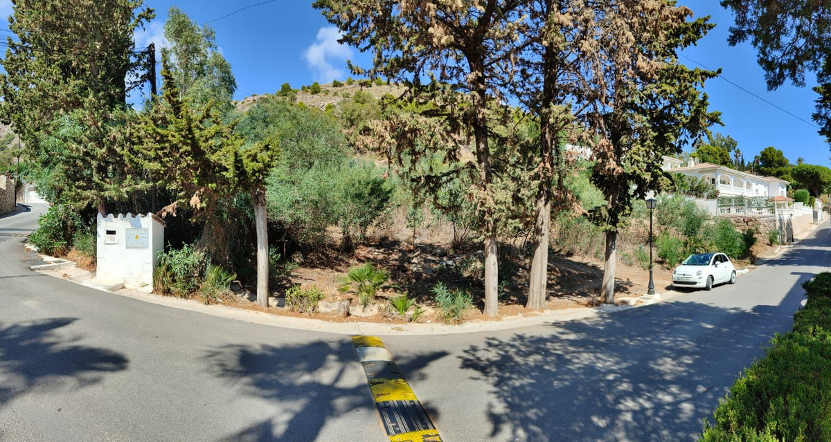 Se vende Terreno Urbano  en Costa Del Sol, Málaga, España