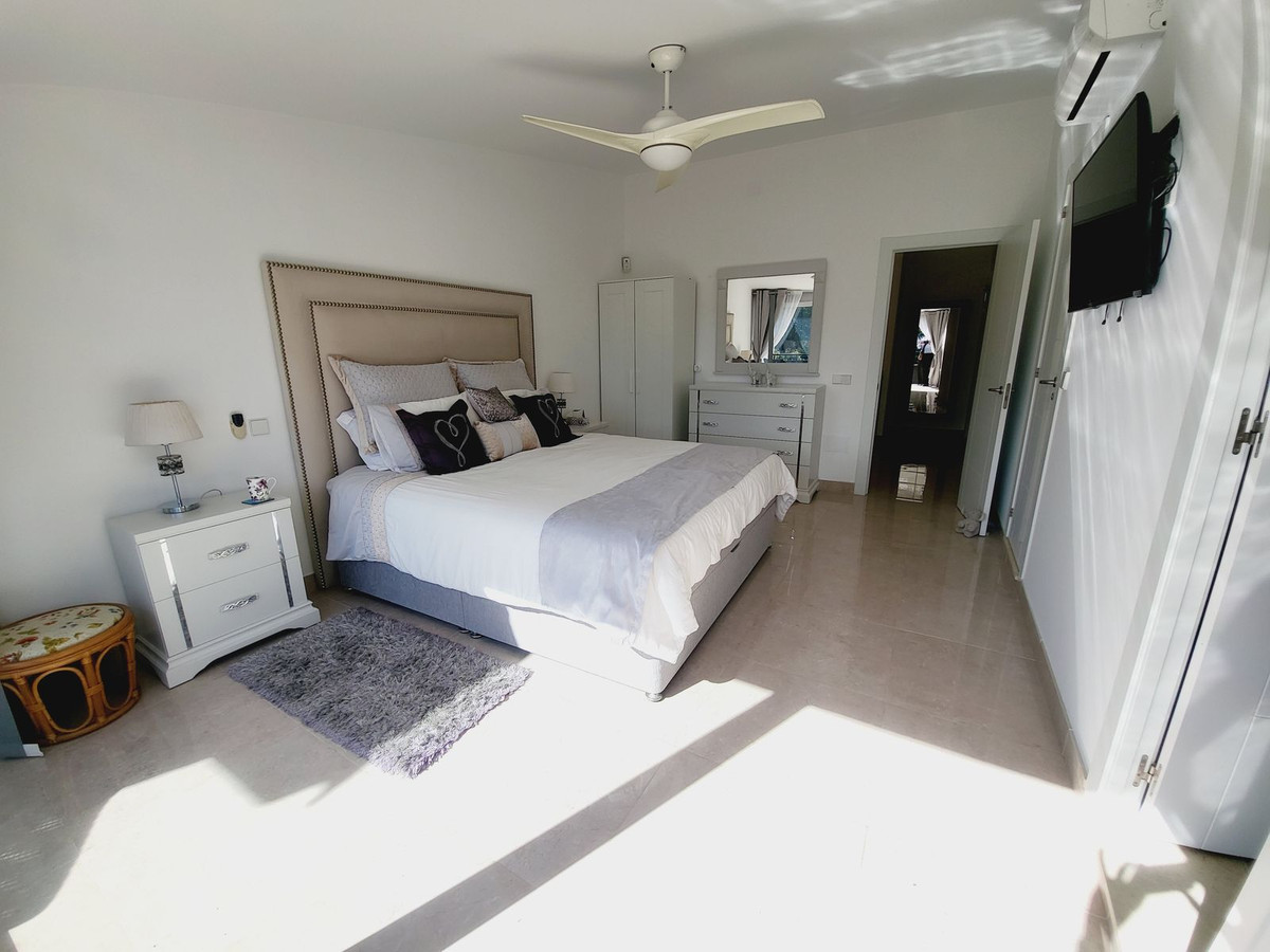 3 Bed Townhouse for sale in Miraflores Costa Del Sol, Málaga, Spain