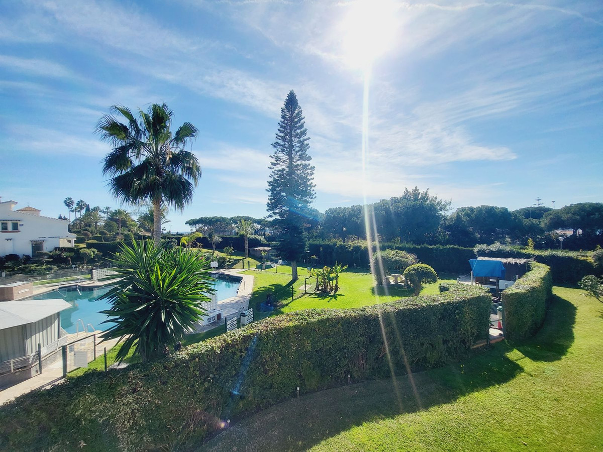 3 Bed Townhouse for sale in Miraflores Costa Del Sol, Málaga, Spain