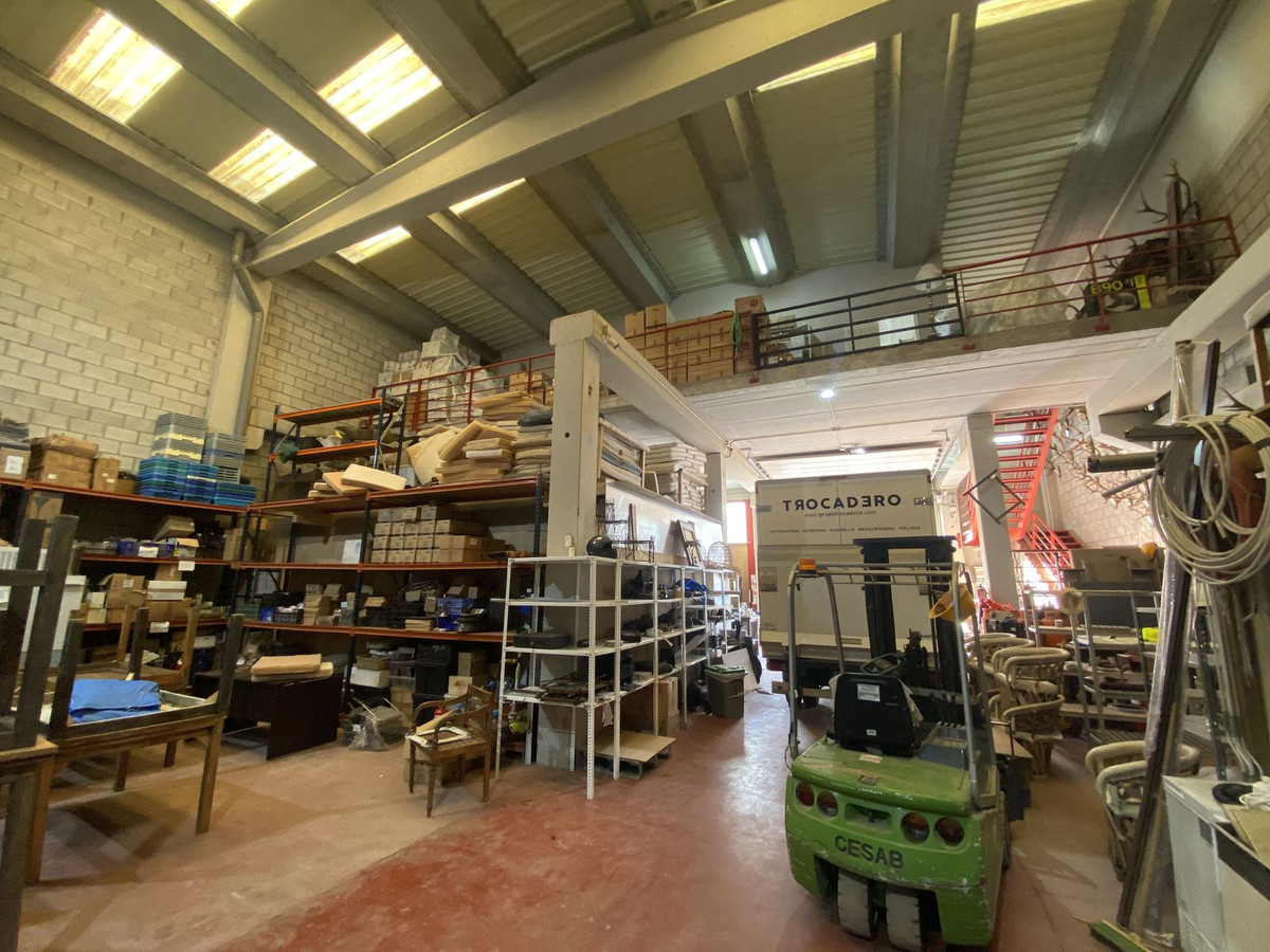 Se vende Nave industrial  en Costa Del Sol, Málaga, España