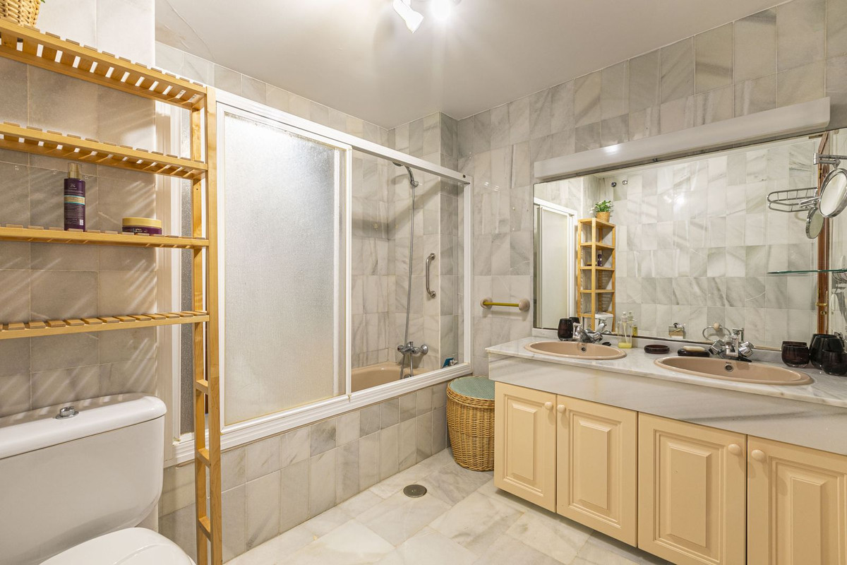 3 Bed Apartment for sale in Nueva Andalucía Costa Del Sol, Málaga, Spain