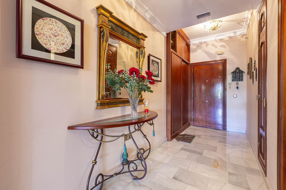 3 Bed Apartment for sale in Nueva Andalucía Costa Del Sol, Málaga, Spain
