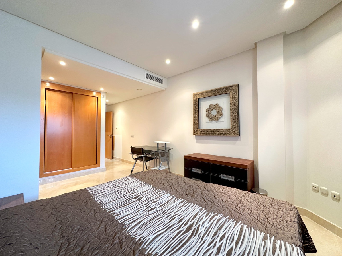 2 Bed Apartment for sale in Puerto Banús Costa Del Sol, Málaga, Spain