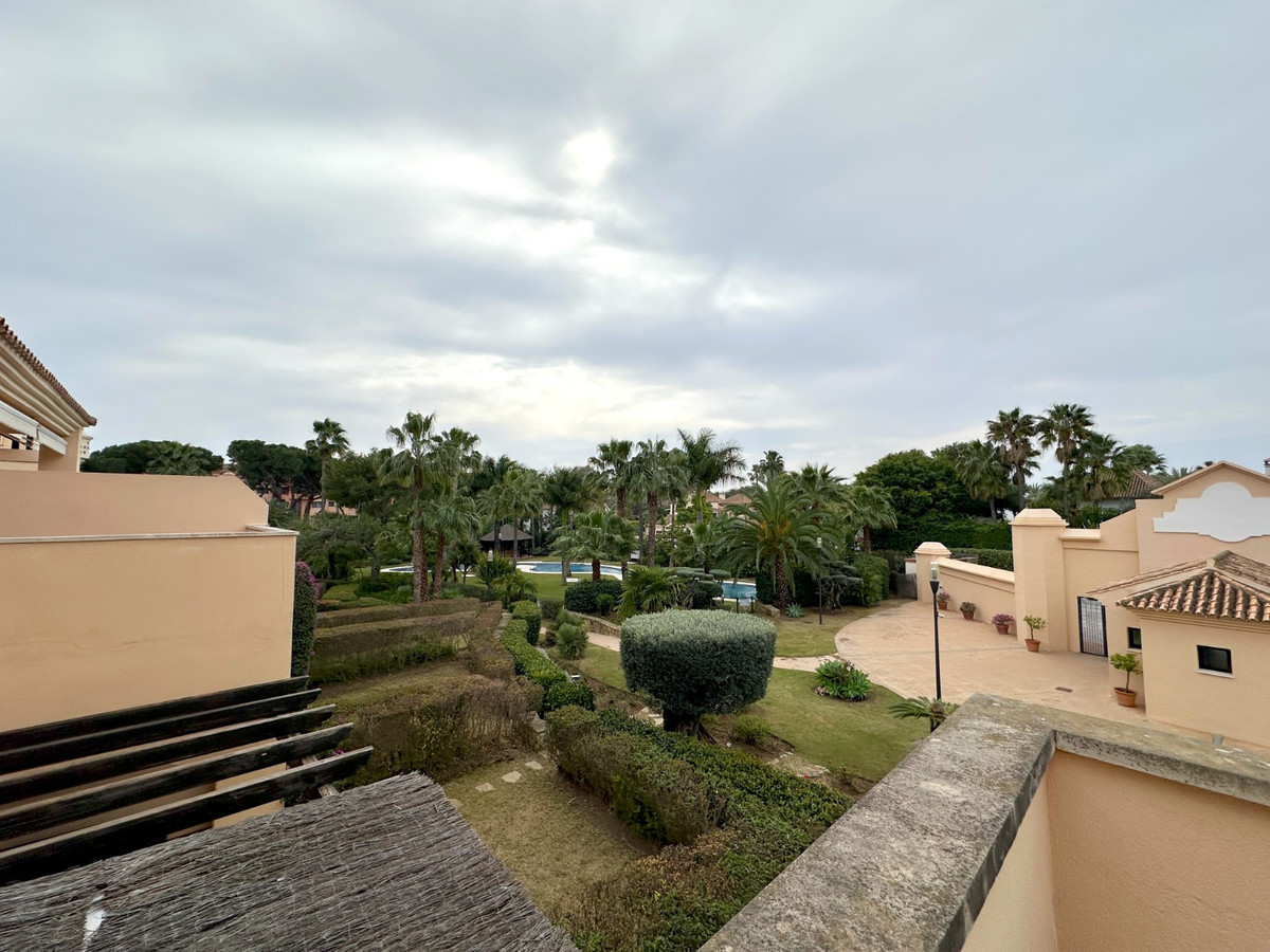 2 Bed Apartment for sale in Puerto Banús Costa Del Sol, Málaga, Spain