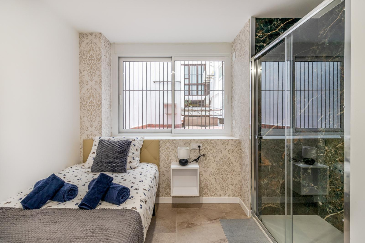 6 Bed Apartment for sale in Alicante Costa Blanca, Alicante, Spain