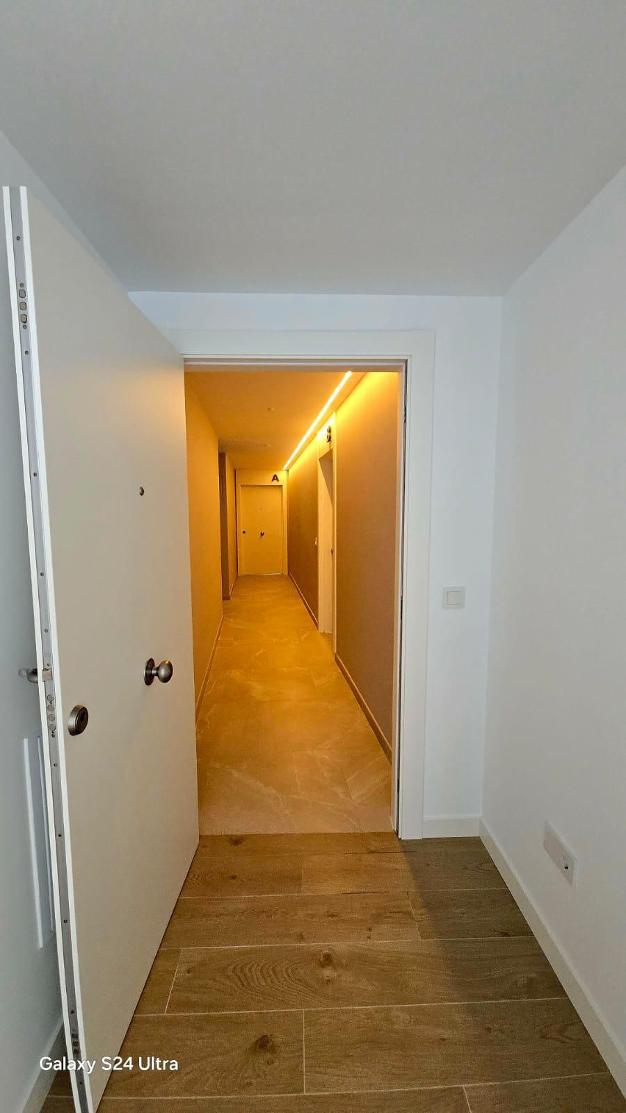 Se vende Apartamento Planta Media de 3 dormitorios en Costa Del Sol, Málaga, España