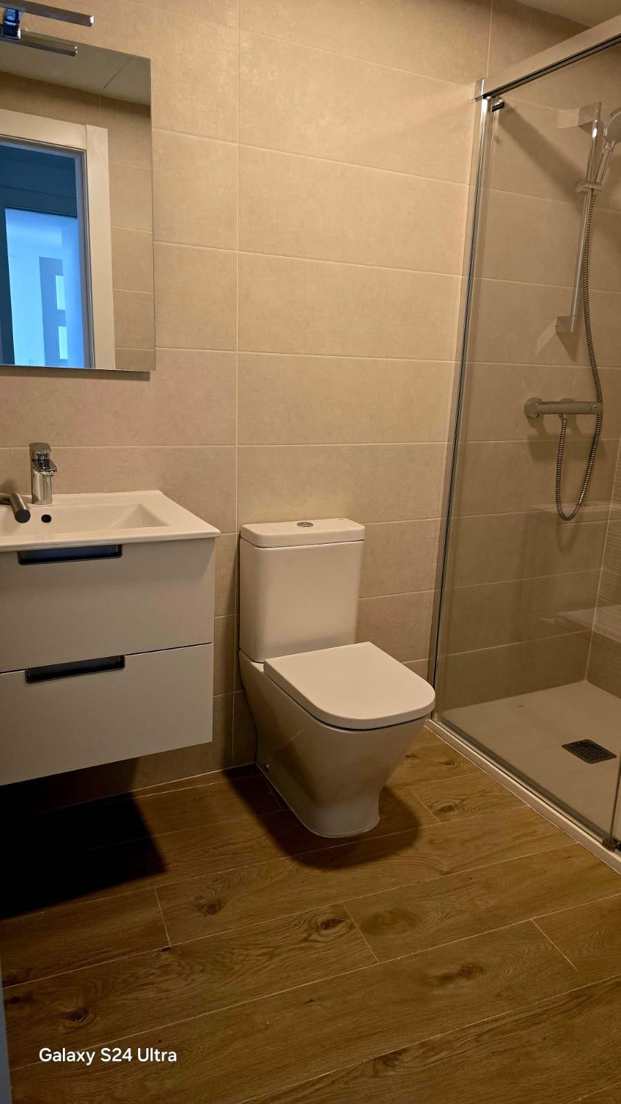 Se vende Apartamento Planta Media de 3 dormitorios en Costa Del Sol, Málaga, España