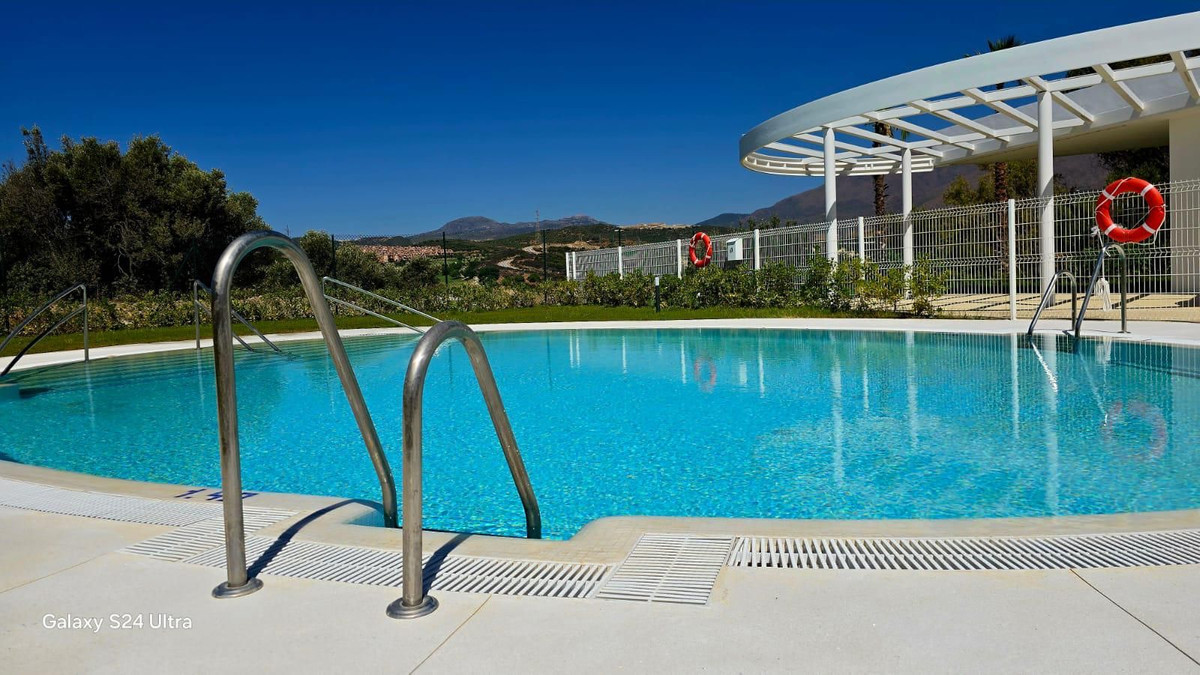 Se vende Apartamento Planta Media de 3 dormitorios en Costa Del Sol, Málaga, España