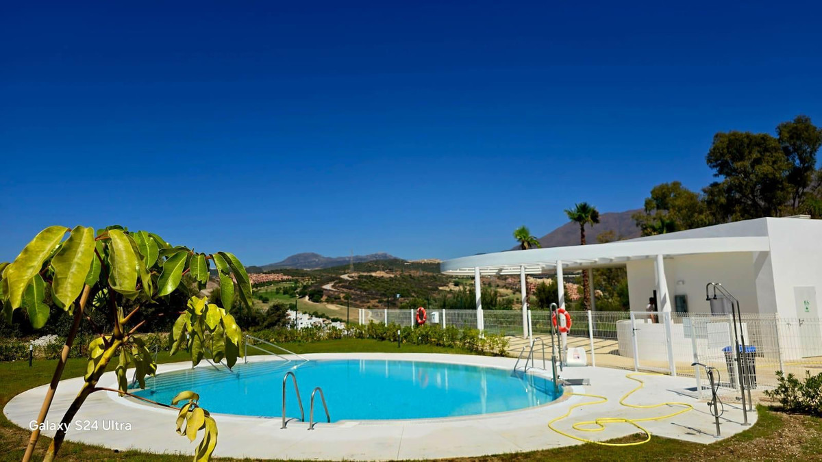 Se vende Apartamento Planta Media de 3 dormitorios en Costa Del Sol, Málaga, España