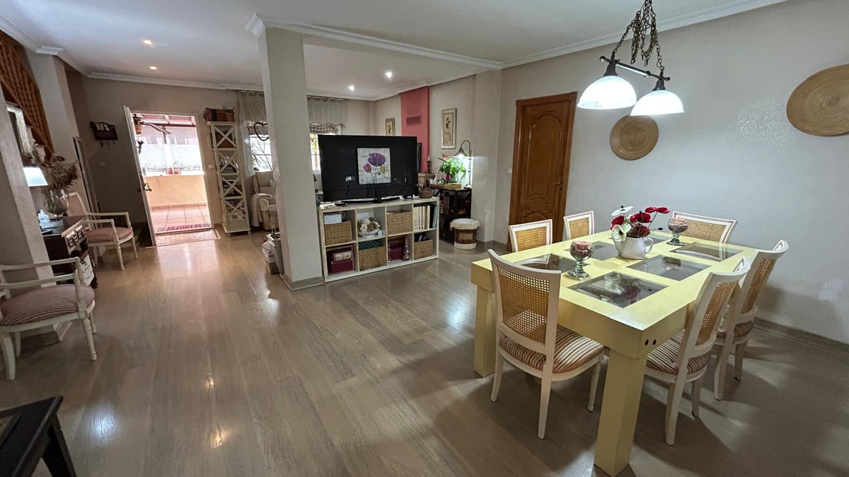 Se vende Pareada de 3 dormitorios en Costa Blanca, Alicante, España