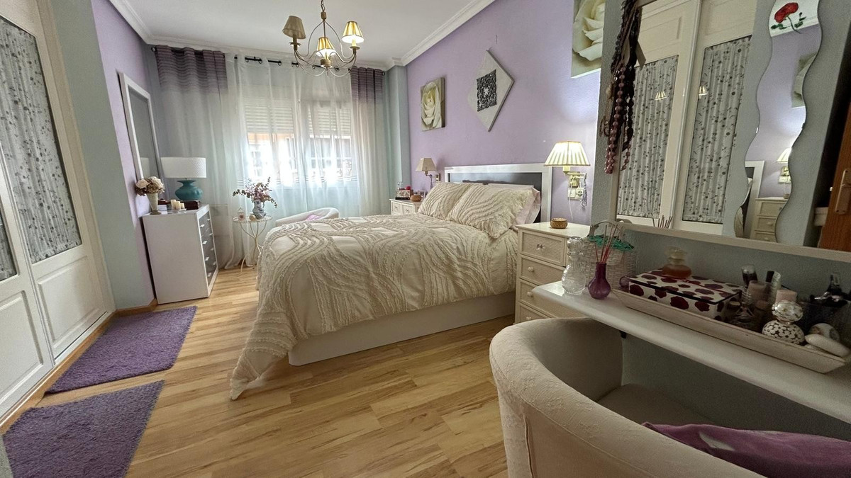 Se vende Pareada de 3 dormitorios en Costa Blanca, Alicante, España