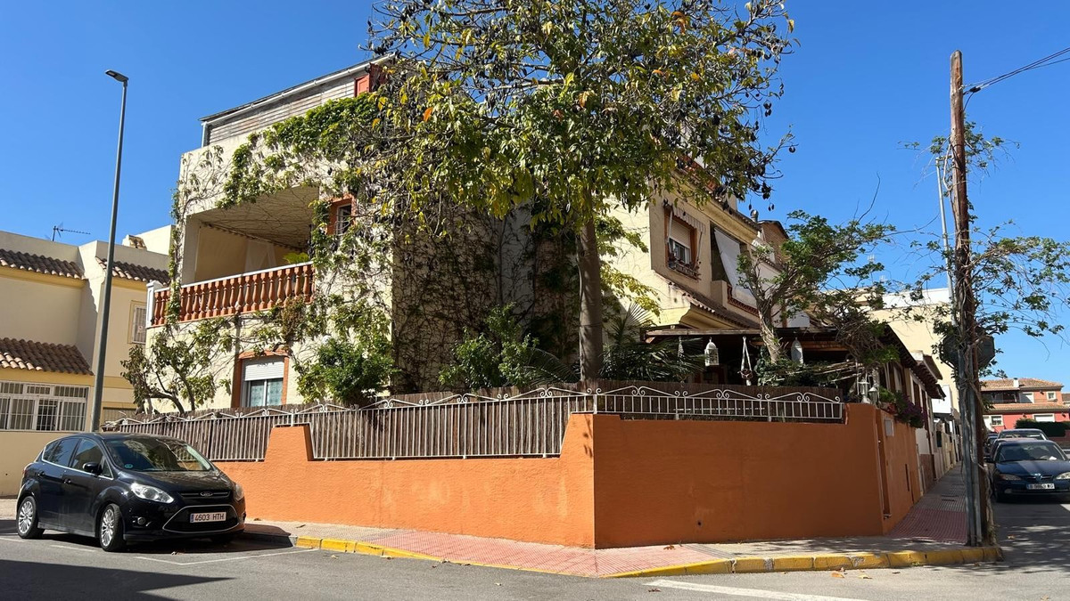 Se vende Pareada de 3 dormitorios en Costa Blanca, Alicante, España