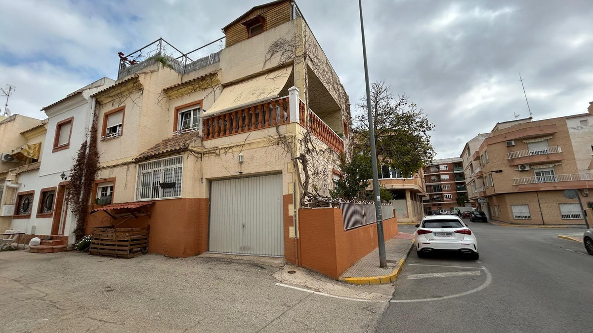 Se vende Pareada de 3 dormitorios en Costa Blanca, Alicante, España