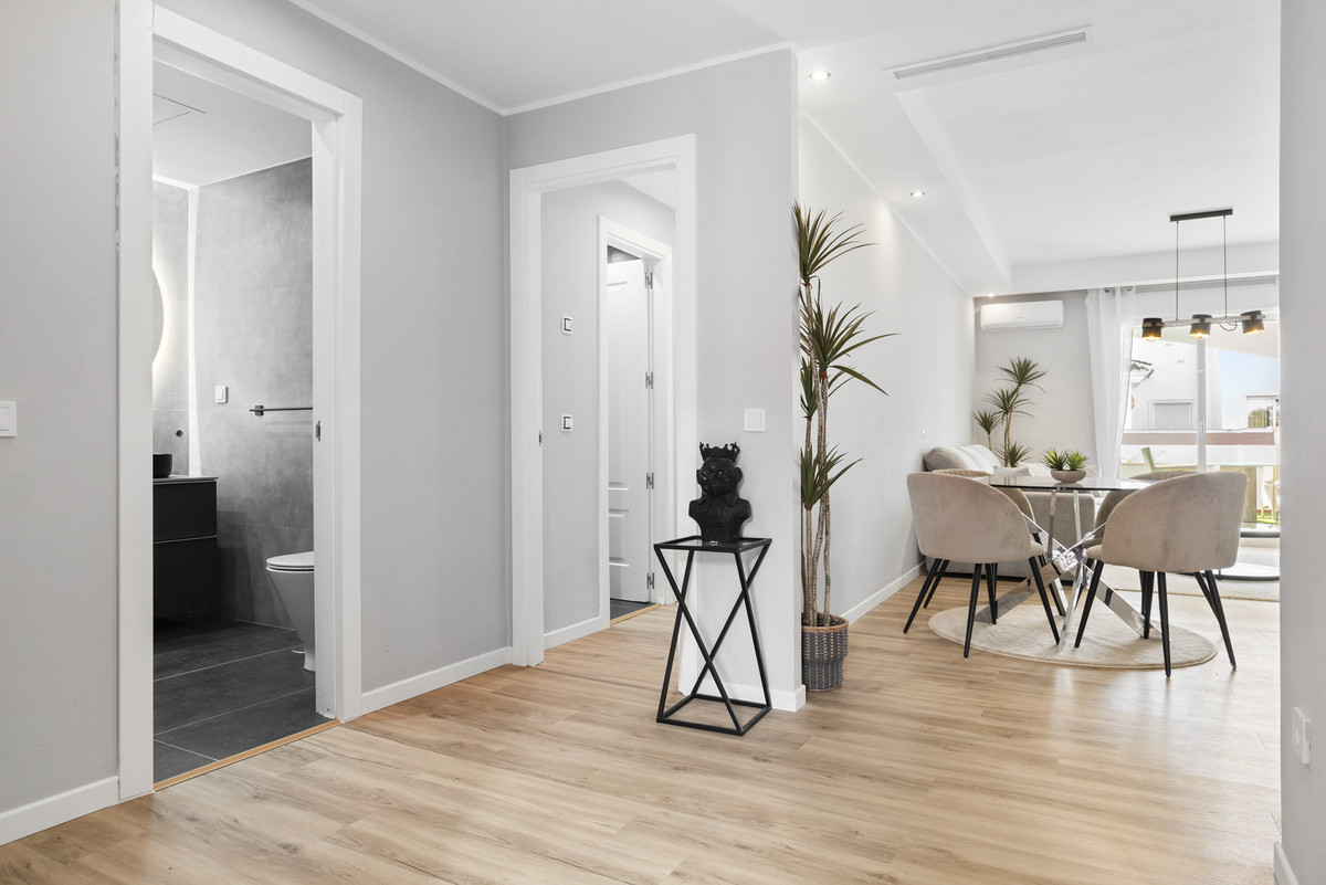 3 Bed Apartment for sale in Nueva Andalucía Costa Del Sol, Málaga, Spain
