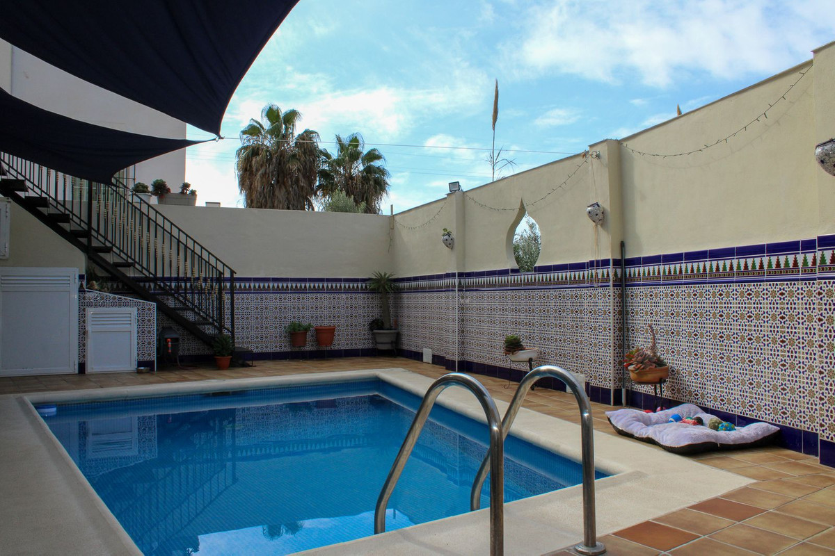 4 Bed Townhouse for sale in Nerja Costa Del Sol East, Málaga, Spain