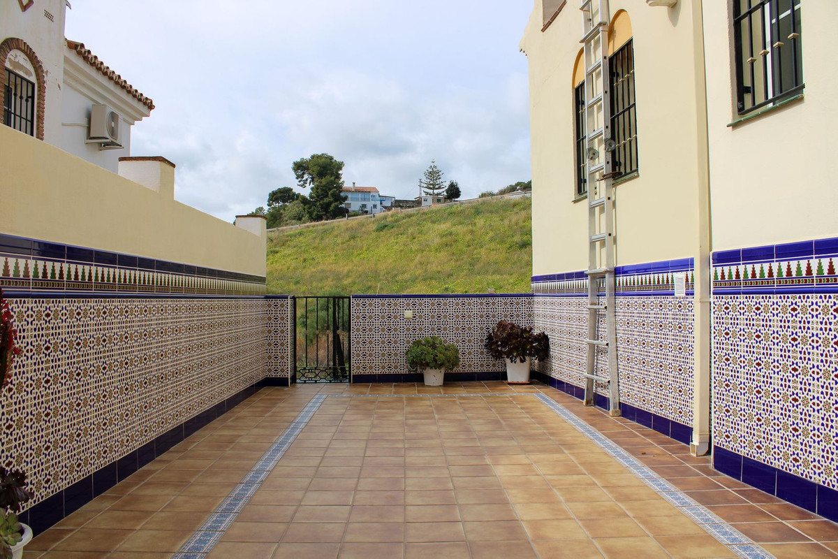 4 Bed Townhouse for sale in Nerja Costa Del Sol East, Málaga, Spain