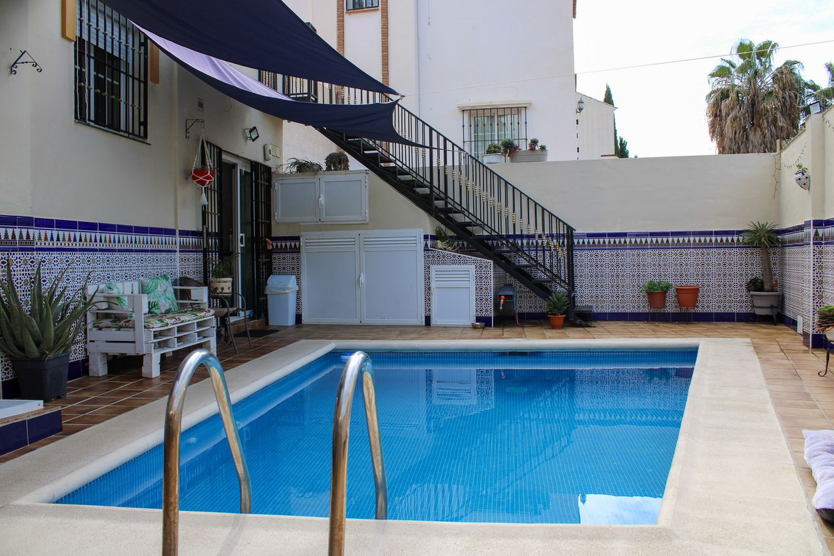 4 Bed Townhouse for sale in Nerja Costa Del Sol East, Málaga, Spain