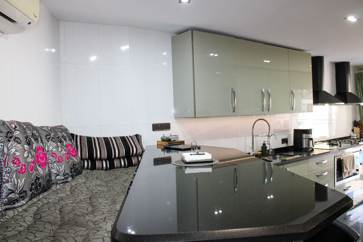 4 Bed Townhouse for sale in Nerja Costa Del Sol East, Málaga, Spain