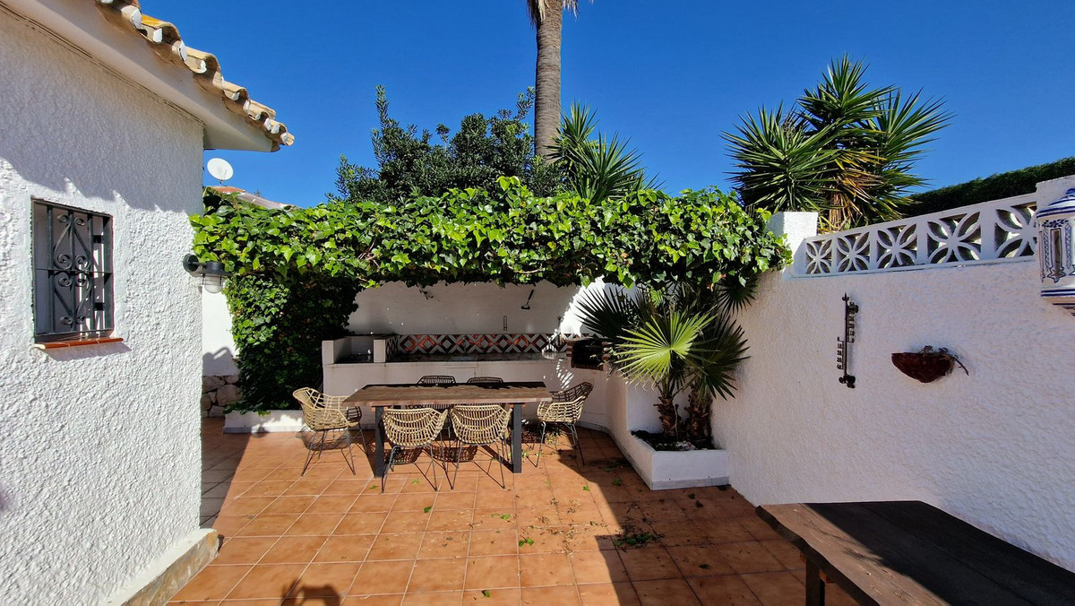 4 Bed Townhouse for sale in Calahonda Costa Del Sol, Málaga, Spain