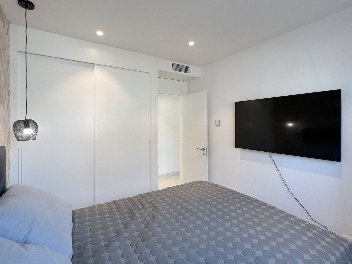 3 Bed Apartment for sale in Higueron Costa Del Sol, Málaga, Spain